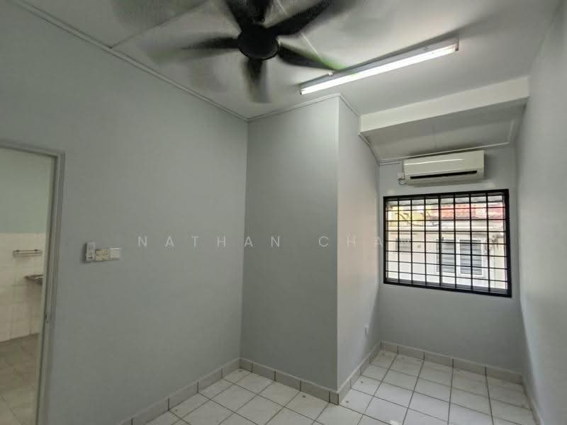 2-storey Terraced House for Sale in Bandar Baru Permas Jaya (Permas Jaya) - Nathan Chan - Interior - PropertyGuru.com.my