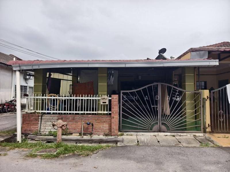 1-storey Terraced House for Sale in Seksyen 35, Taman Desa Kemuning (Shah Alam) - Natasha Shadan - Exterior - PropertyGuru.com.my