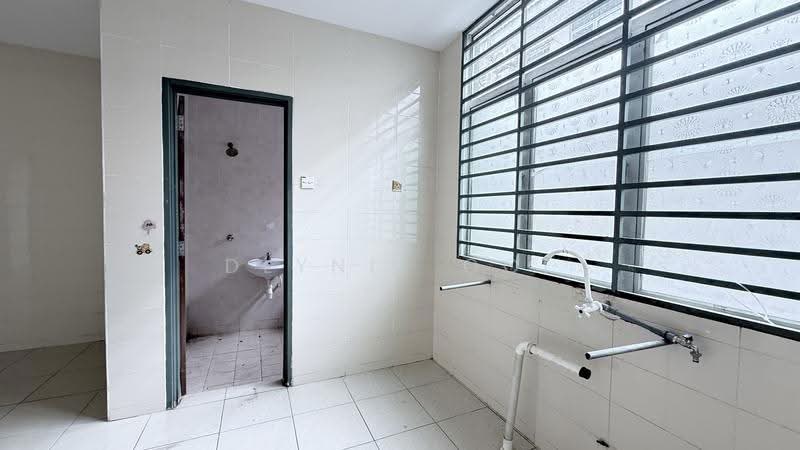 2-storey Terraced House for Sale in Taman Jelok Impian (Kajang) - Dlynie Ooi - Bathroom - PropertyGuru.com.my