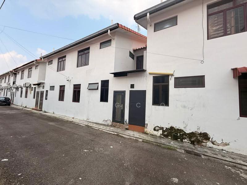 Rumah Teres 2-Tingkat untuk Dijual di Taman Mutiara Rini (Skudai) - Fu Heng Chong - Exterior - PropertyGuru.com.my