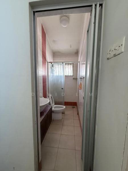 Rumah Teres 2-Tingkat untuk Disewa di SS2 (Petaling Jaya) - David Lim - Bathroom - PropertyGuru.com.my