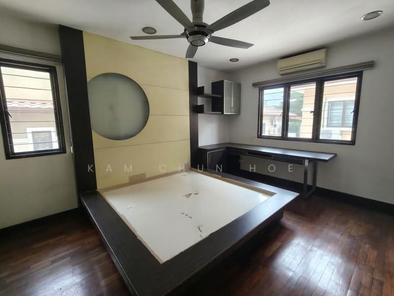 Semi-Detached House for Sale in Kota Damansara (Selangor) - Kam Chun Hoe - Bedroom - PropertyGuru.com.my