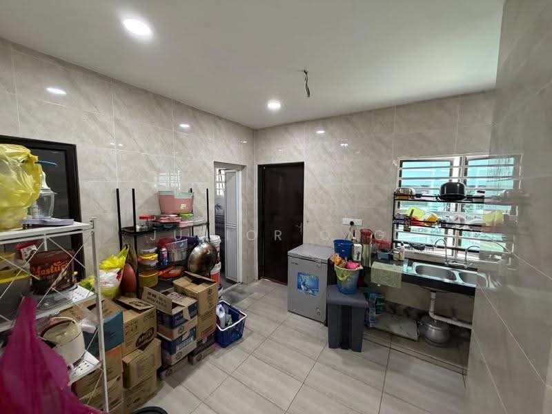 2-storey Terraced House for Sale in M Residence 2 (Rawang) - Junior Ong - Kitchen - PropertyGuru.com.my