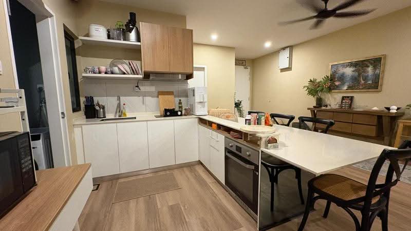 Kediaman Servis untuk Dijual di AraTre' Residences - Muhammad Faris - Kitchen - PropertyGuru.com.my