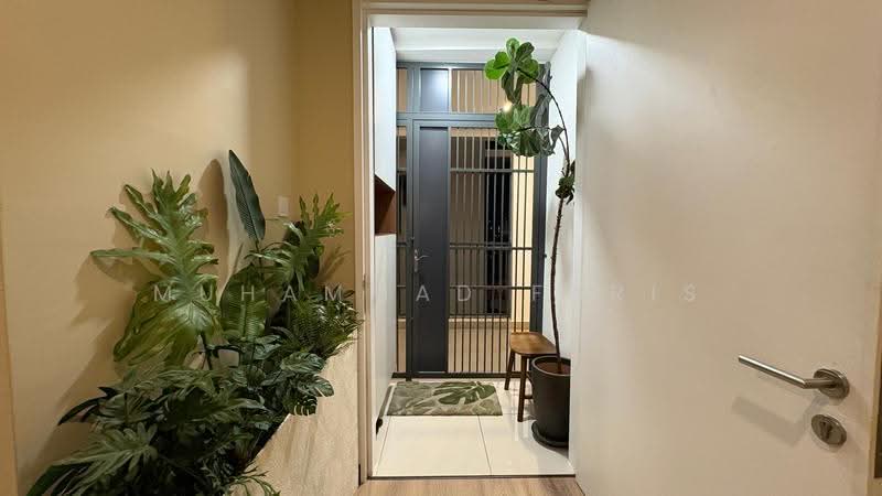 Kediaman Servis untuk Dijual di AraTre' Residences - Muhammad Faris - Entrance - PropertyGuru.com.my
