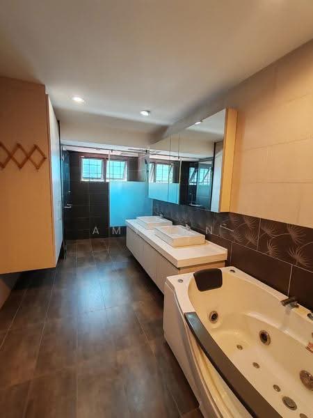 Rumah Teres 2.5-Tingkat untuk Disewa di Bandar Utama 10 (Bandar Utama) - Amy Tan - Bathroom - PropertyGuru.com.my