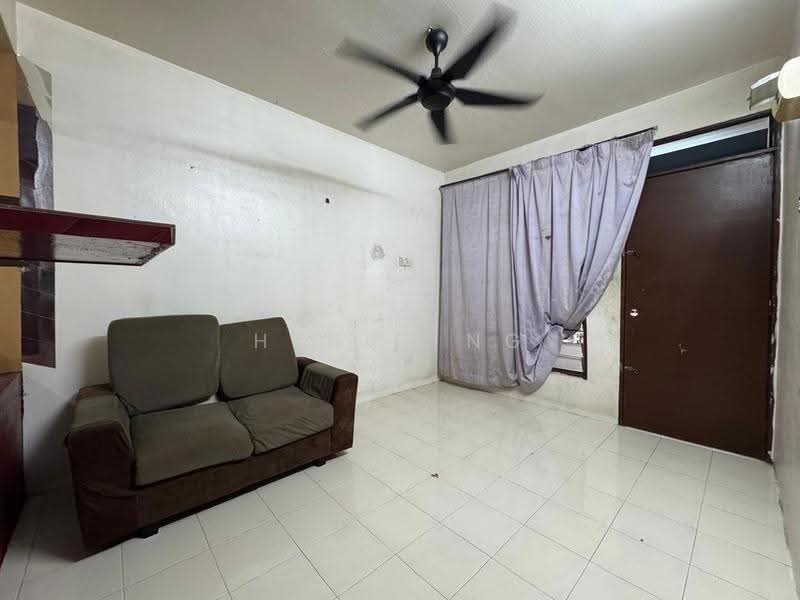 Rumah Teres 1-Tingkat untuk Dijual di Bandar Perdana (Sungai Petani) - Henry Ng - Living Room - PropertyGuru.com.my