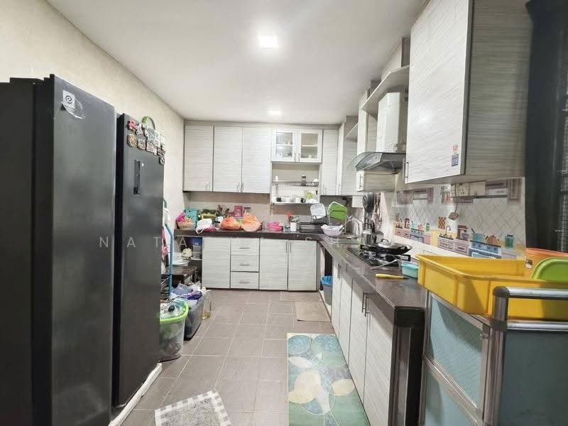 Semi-Detached House for Sale in Telok Panglima Garang (Selangor) - Natasha Shadan - Kitchen - PropertyGuru.com.my