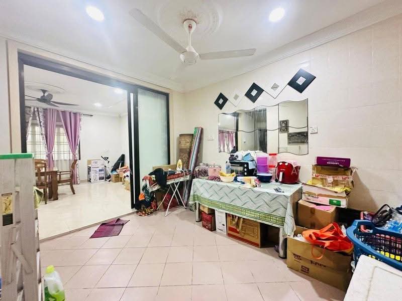 Semi-Detached House for Sale in Telok Panglima Garang (Selangor) - Natasha Shadan - Living Room - PropertyGuru.com.my