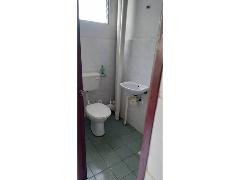 Apartment for Sale at Sri Impian Apartment - Loh CL - Bathroom - PropertyGuru.com.my