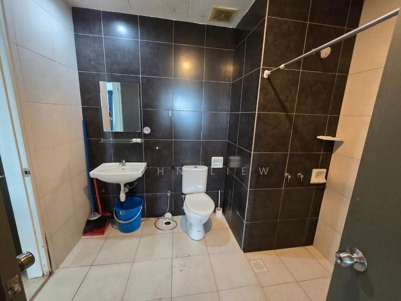 Service Residence for Rent at D'Pulze Cyberjaya - John Liew - Bathroom - PropertyGuru.com.my