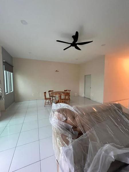 2-storey Terraced House for Rent in Bandar Lahat Mines (Lahat) - Kelly Tan - Living Room - PropertyGuru.com.my