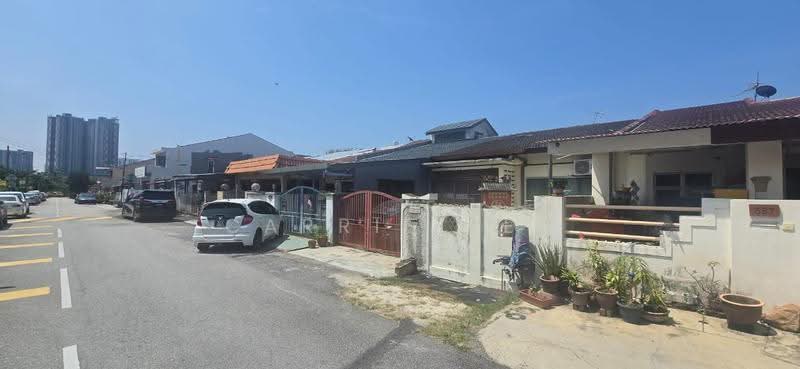 1-storey Terraced House for Sale in Taman Petaling (Kepong) - Carrie See - Exterior - PropertyGuru.com.my