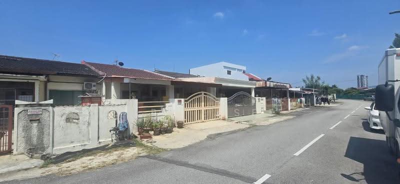 1-storey Terraced House for Sale in Taman Petaling (Kepong) - Carrie See - Exterior - PropertyGuru.com.my