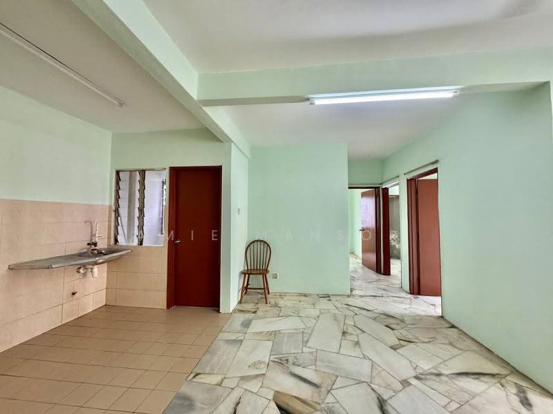 Apartment for Sale at Residensi Warnasari 3 - Amie Mansor - Interior - PropertyGuru.com.my