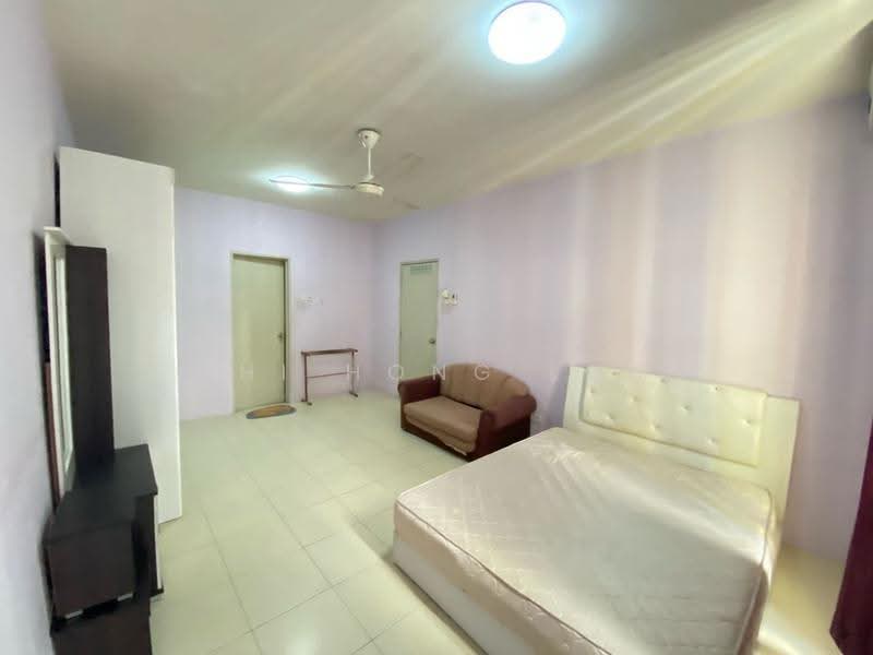 Kondominium untuk Disewa di Platinum Lake PV 12 - Zhi Hong Loh - Bedroom - PropertyGuru.com.my