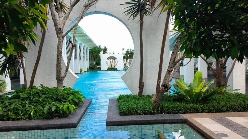 Service Residence for Rent at i-Zen @ Kiara 1 - Felicia Poh - Pool - PropertyGuru.com.my