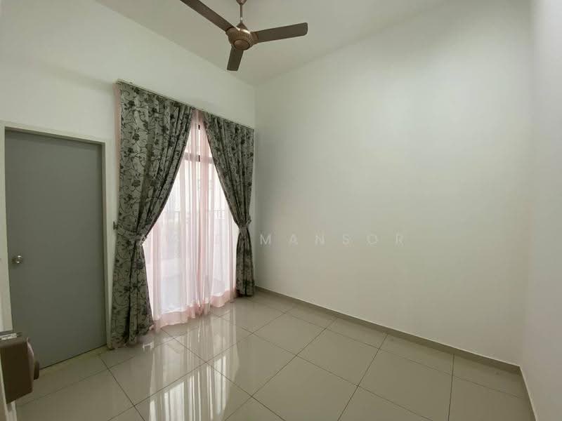2-storey Terraced House for Sale in Eco Grandeur (Puncak Alam) - Amie Mansor - PropertyGuru.com.my