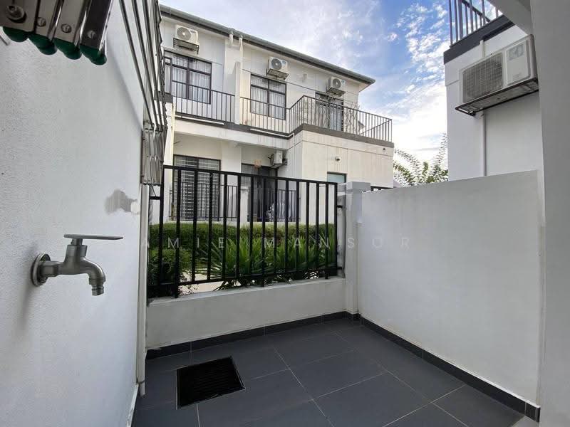 2-storey Terraced House for Sale in Eco Grandeur (Puncak Alam) - Amie Mansor - PropertyGuru.com.my