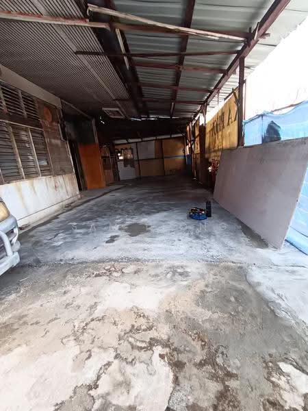 Rumah Teres 1-Tingkat untuk Disewa di Kampung Baru Ampang (Ampang) - Sam Leong - Exterior - PropertyGuru.com.my