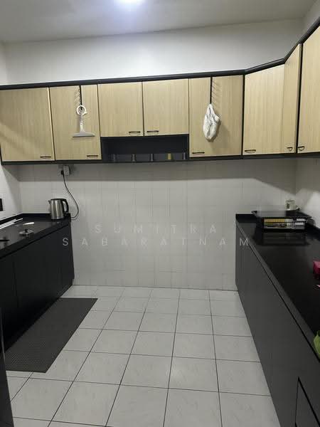 Condominium for Sale at Fraser Towers - Sumitra Sabaratnam - Kitchen - PropertyGuru.com.my
