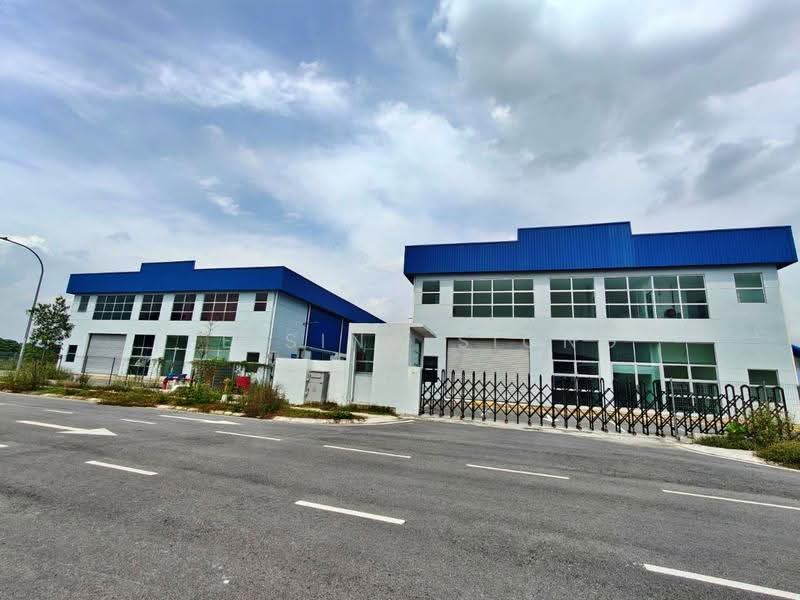 Detached Factory for Rent in Rawang (Selangor) - Lee Sing Siong - Exterior - PropertyGuru.com.my