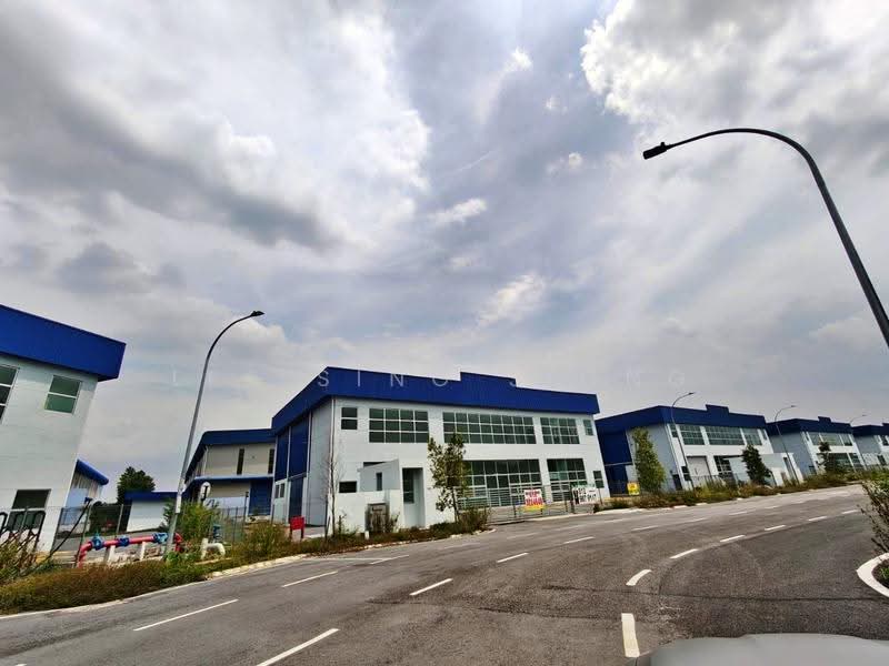 Detached Factory for Rent in Rawang (Selangor) - Lee Sing Siong - Exterior - PropertyGuru.com.my