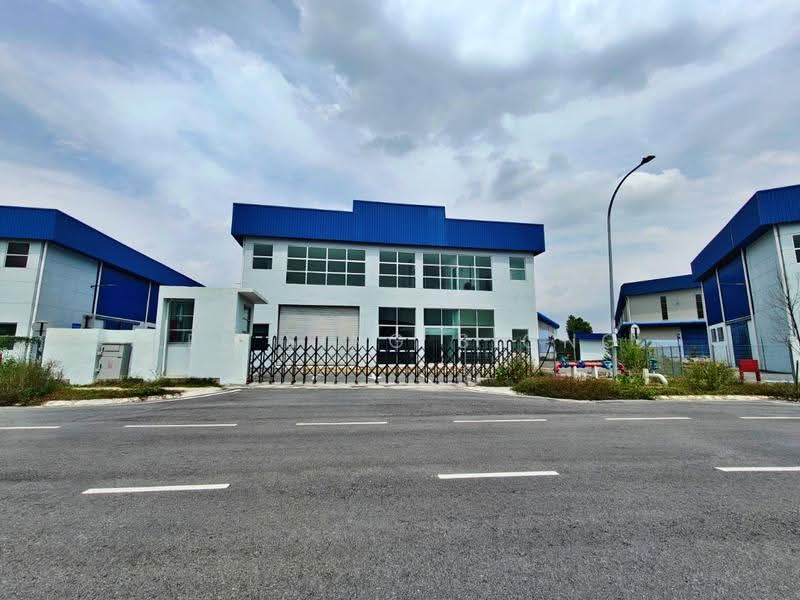 Detached Factory for Rent in Rawang (Selangor) - Lee Sing Siong - Exterior - PropertyGuru.com.my