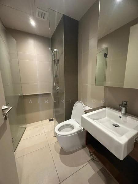 Kediaman Servis untuk Disewa di Stonor 3 - Albert Loo - Bathroom - PropertyGuru.com.my
