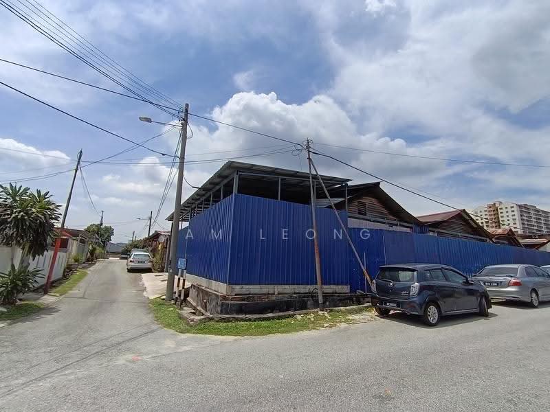 Gudang untuk Disewa di Kampung Baru Ampang (Ampang) - Sam Leong - Exterior - PropertyGuru.com.my