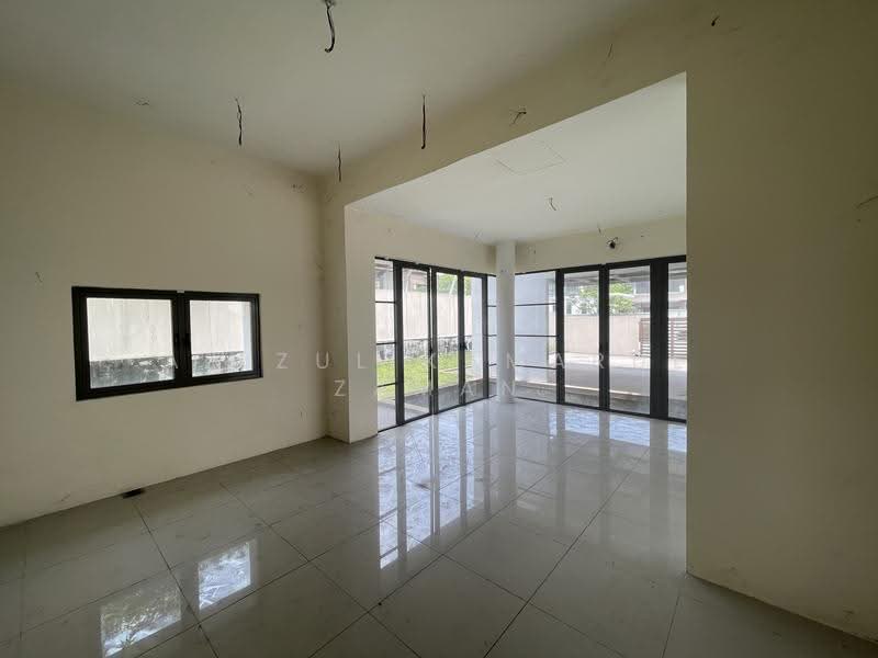 Bungalow House untuk Dijual di Bandar Seri Putra (Bangi) - Azizul Kamarul Zaman - Living Room - PropertyGuru.com.my