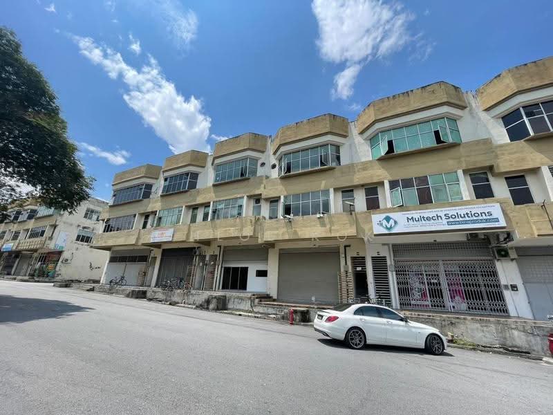 Factory for Sale in Rawang (Selangor) - Chloe Kok - Exterior - PropertyGuru.com.my