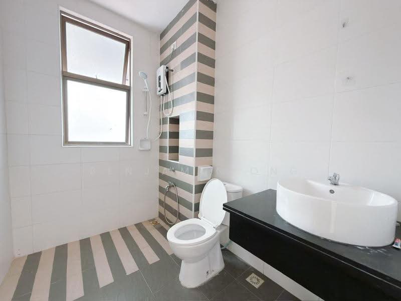 2-storey Terraced House for Rent in Bandar Dato Onn (Tebrau) - Benjamin Ong - Bathroom - PropertyGuru.com.my