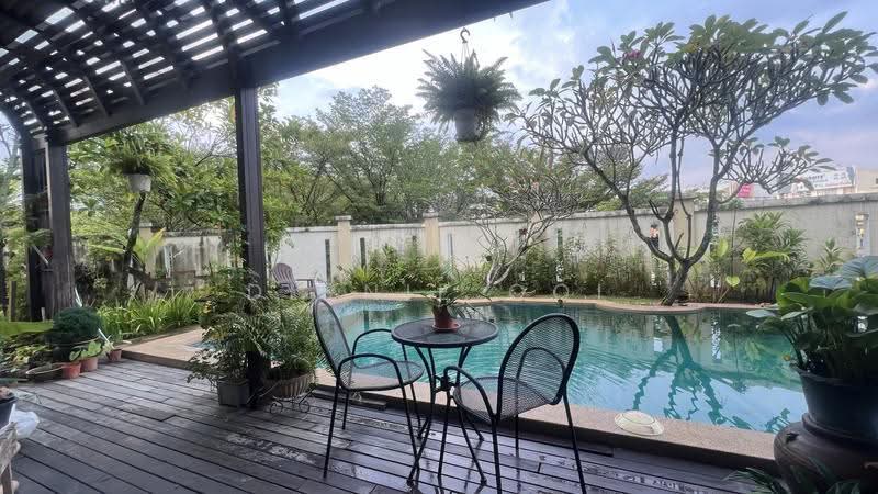 Bungalow House untuk Dijual di Prima Saujana (Kajang) - Dlynie Ooi - Garden - PropertyGuru.com.my