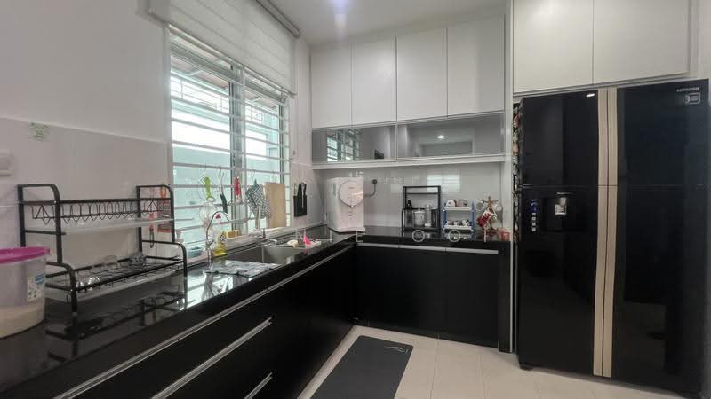 Semi-Detached House for Sale in Prima Saujana (Kajang) - Dlynie Ooi - Kitchen - PropertyGuru.com.my