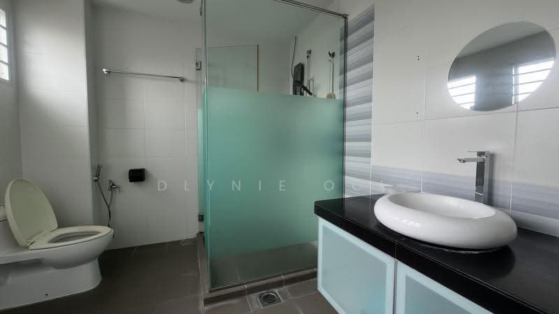 Semi-Detached House for Sale in Prima Saujana (Kajang) - Dlynie Ooi - Bathroom - PropertyGuru.com.my