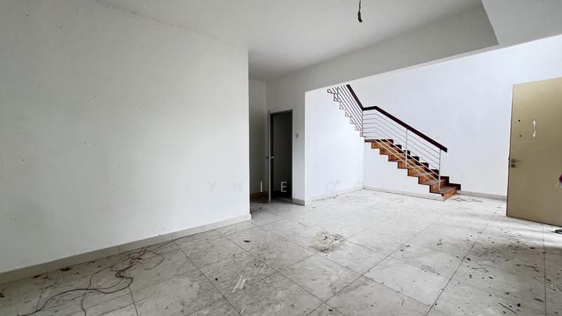 Semi-Detached House for Sale in Prima Saujana (Kajang) - Dlynie Ooi - Living Room - PropertyGuru.com.my