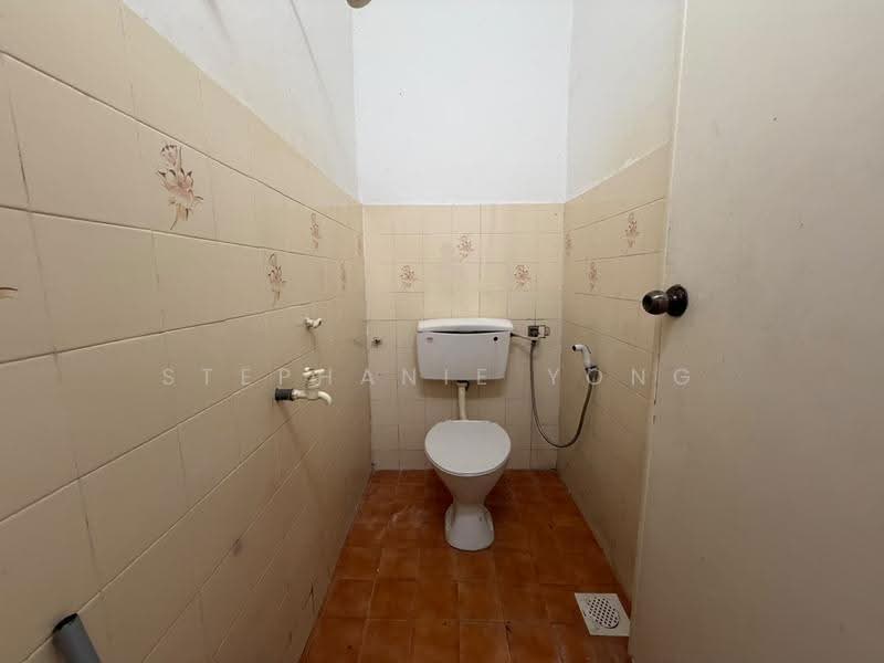 Rumah Teres 1-Tingkat untuk Dijual di Batu 9 (Cheras) - Stephanie Yong - Bathroom - PropertyGuru.com.my