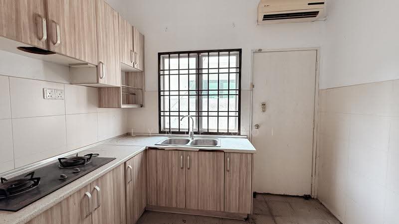 Semi-Detached House for Sale in Prima Saujana (Kajang) - Dlynie Ooi - Kitchen - PropertyGuru.com.my
