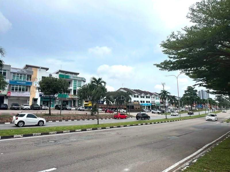 Shop / Office untuk Dijual di Taman Molek (Johor Bahru) - Edward Oo - Exterior - PropertyGuru.com.my