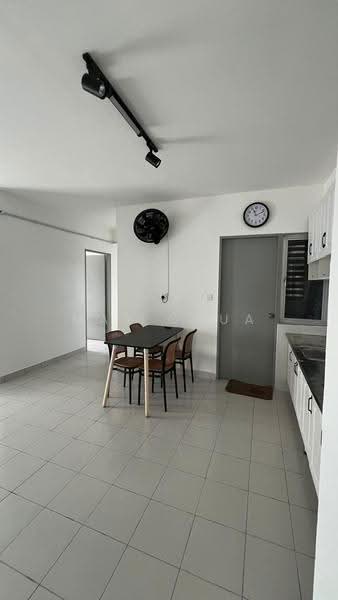 Pangsapuri untuk Disewa di Lily Apartment @ Kuchai Lama - Max Chua - Dining Room - PropertyGuru.com.my
