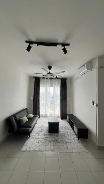 Pangsapuri untuk Disewa di Lily Apartment @ Kuchai Lama - Max Chua - Living Room - PropertyGuru.com.my