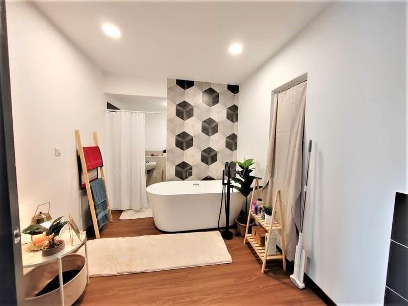 Kondominium untuk Disewa di Residensi Lanai - Mak Oliver - Bathroom - PropertyGuru.com.my