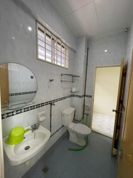 Rumah Teres 2-Tingkat untuk Disewa di Sungai Ara (Penang) - CK Goh - Bathroom - PropertyGuru.com.my