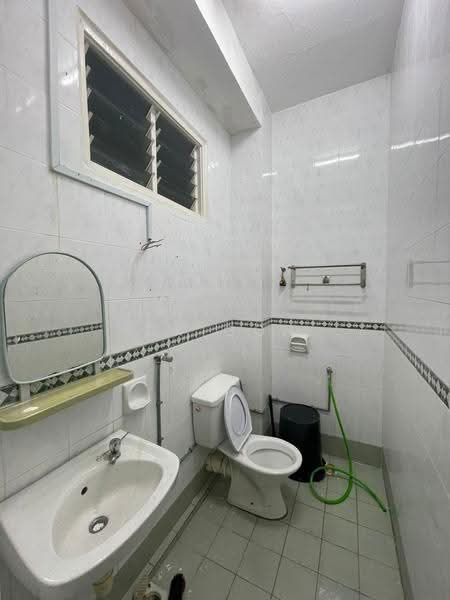 Rumah Teres 2-Tingkat untuk Disewa di Sungai Ara (Penang) - CK Goh - Bathroom - PropertyGuru.com.my