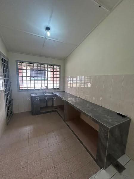 Rumah Teres 1.5-Tingkat untuk Disewa di Taman Gaya (Ulu Tiram) - Norman Lee - PropertyGuru.com.my