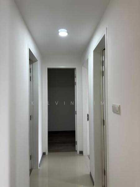 Kediaman Servis untuk Disewa di United Point (Residensi Berpadu) - Kelvin Lim - Corridor - PropertyGuru.com.my
