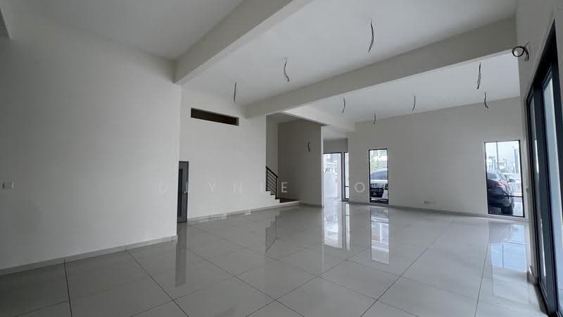 Semi-Detached House for Sale in Taman Semanja (Kajang) - Dlynie Ooi - Living Room - PropertyGuru.com.my
