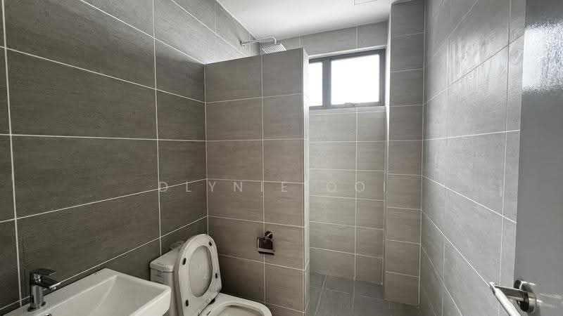 Semi-Detached House for Sale in Taman Semanja (Kajang) - Dlynie Ooi - Bathroom - PropertyGuru.com.my