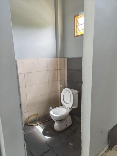 Gudang untuk Disewa di Bukit Mertajam (Penang) - Angeline Tio - Bathroom - PropertyGuru.com.my
